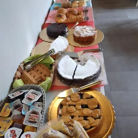Oda ve Kahvaltı Honey Ferrara