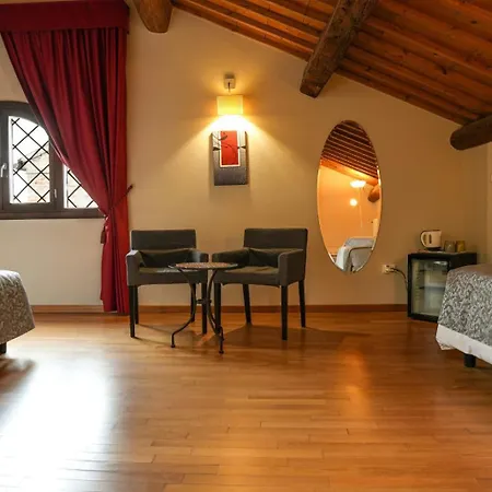 Oda ve Kahvaltı Honey Ferrara