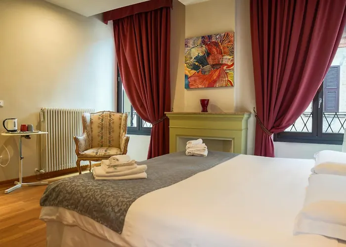 Honey Bed & Breakfast 4*