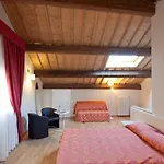 Bed & Breakfast Honey 4*