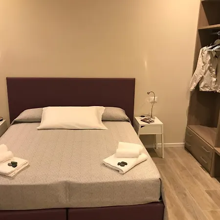 Bed and breakfast Honey 4*
