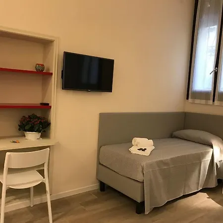 Honey 4*