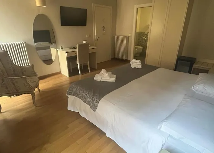 Honey Bed & Breakfast 4*