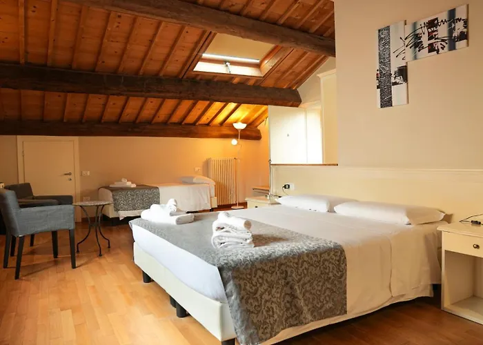 ベッド・アンド・ブレックファスト Honey