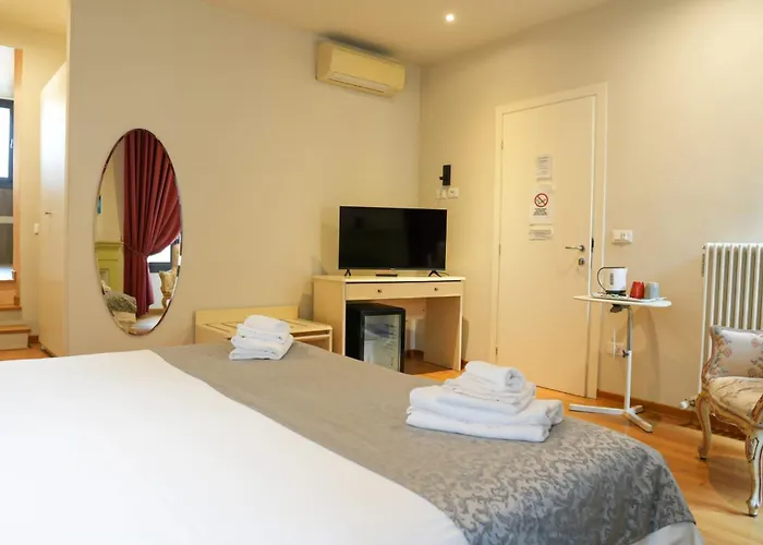 Honey ベッド・アンド・ブレックファスト フェラーラ