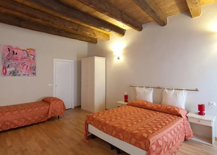 Nocleg ze śniadaniem Honey 4*