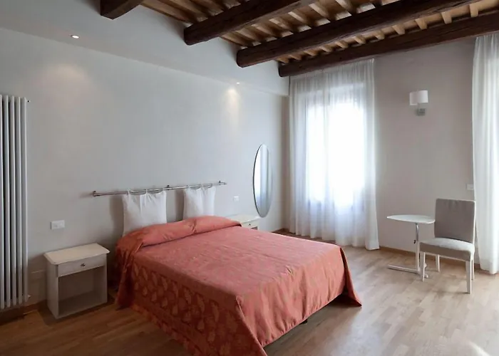 Honey 4* フェラーラ