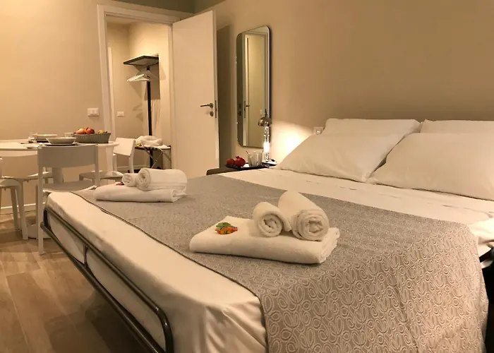 Honey Nocleg ze śniadaniem Ferrara